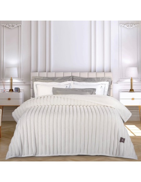 Greenwich Polo Club Premium Çift Kişilik Peluş Battaniye 3477 – Beyaz, 220x240 cm, Faux Fur & Flanel Fleece